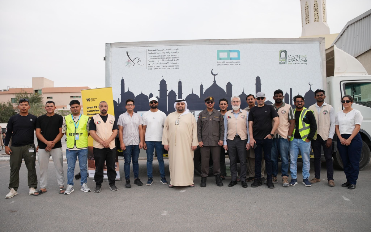 Dubai's Bus of Goodness Delivers 135,000 Iftar Meals to Workers