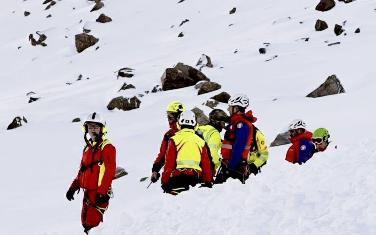 Avalanche Deaths in Italy Claim 13 Lives in Deadliest Week for Mountain Sports