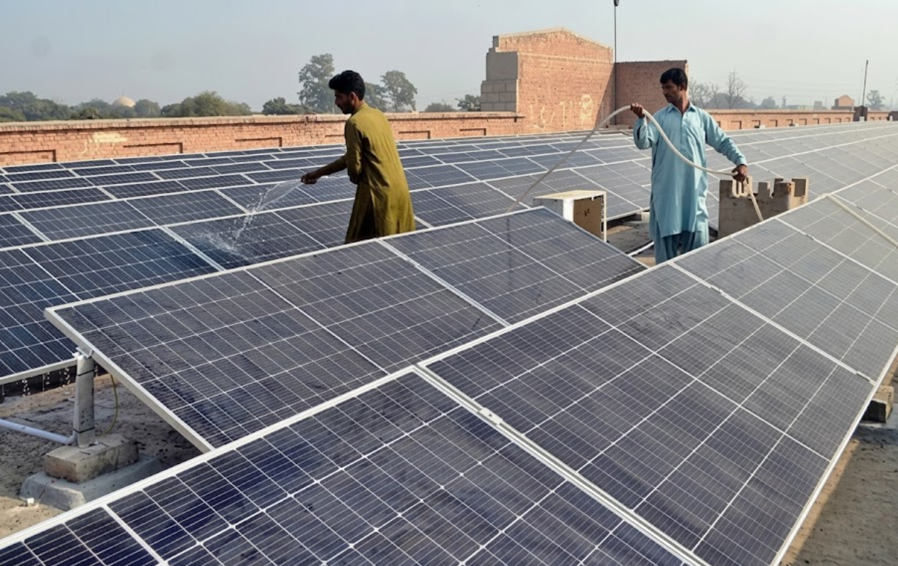 Pakistan Will Save $6.3B This Year By Using Solar Energy