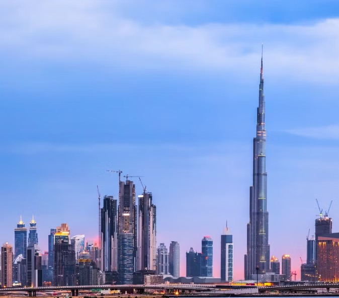 Thousands of Americans Stay in UAE Despite Evacuation Offer Amid Regional Tensions