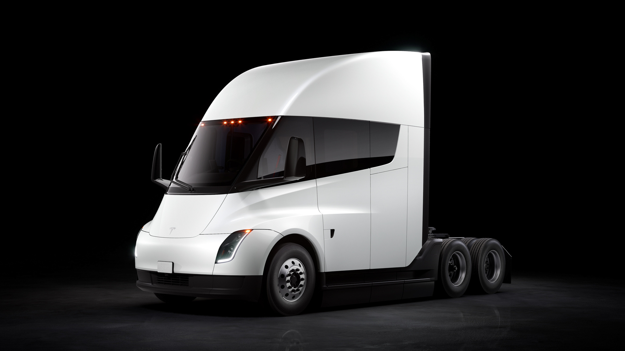 Elon Musk’s Tesla Semi Begins Commercial Operations After Years of Delays