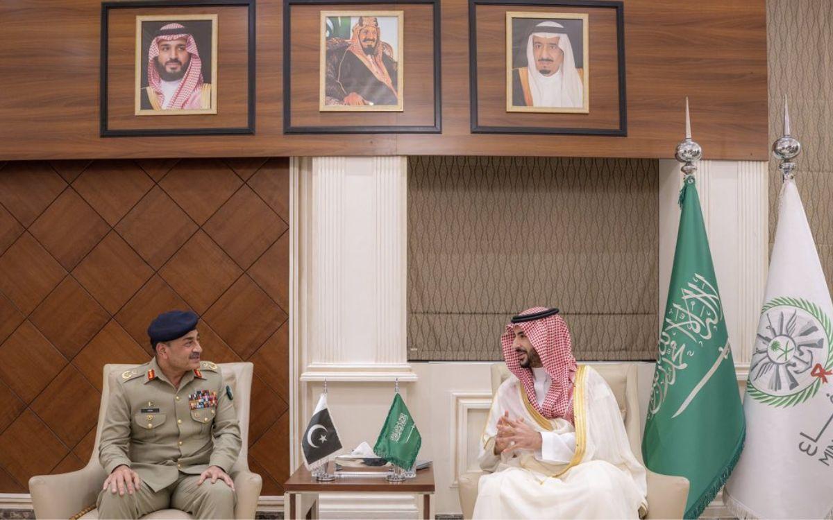 Pakistan and Saudi Arabia Discuss Joint Measures to Halt Iranian Attacks