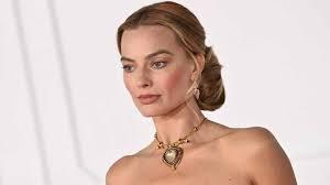 Margot Robbie's Nur Jahan Necklace: The Red Carpet Story Sparking Global Buzz