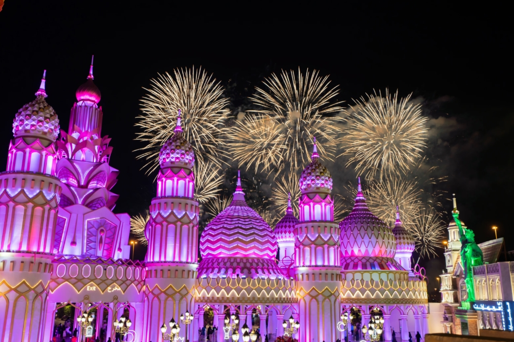 Global Village, Ain Dubai, Dubai Parks Suspend Operations