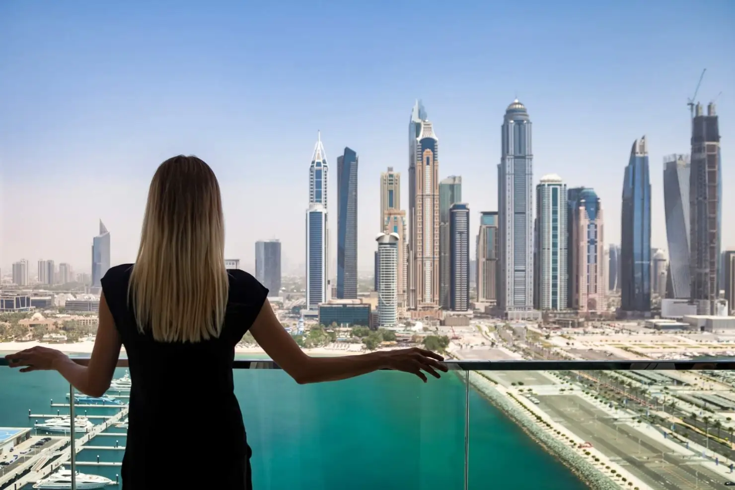 Little Things Expats Do in the UAE That Help Them Assimilate