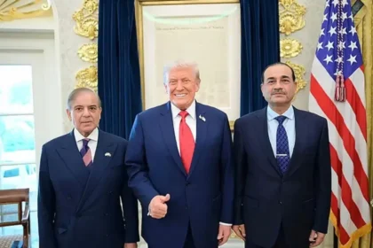 Trump Praises Pak PM & Field Marshal Asim Munir at Board of Peace Meeting