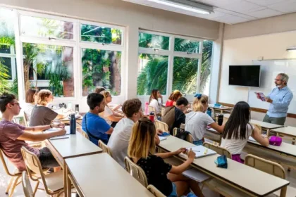 Is Gen Z Less Intelligent? Neuroscientist Raises Questions About IQ and Screen Time