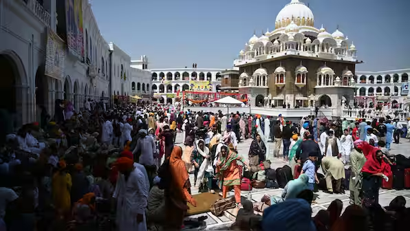 Pakistan Issues Over 2,800 Baisakhi Visas to Indian Sikh Pilgrims